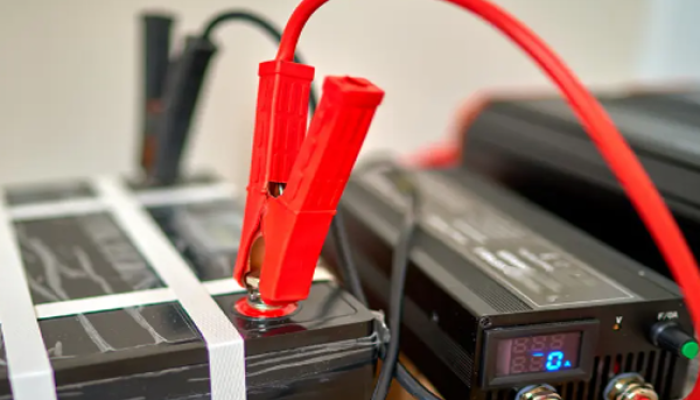 Does Battery Voltage Affect Battery Lifespan