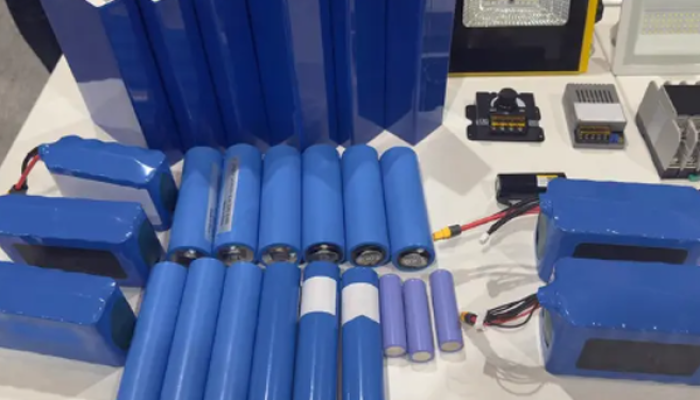 What Is the Normal Voltage Range of a Lithium Battery
